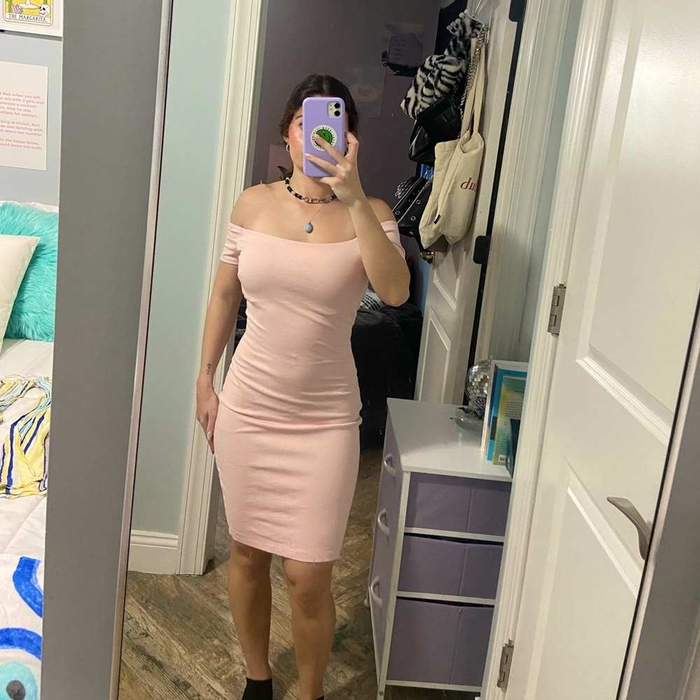 Lulus Pastel Pink Body con Dress